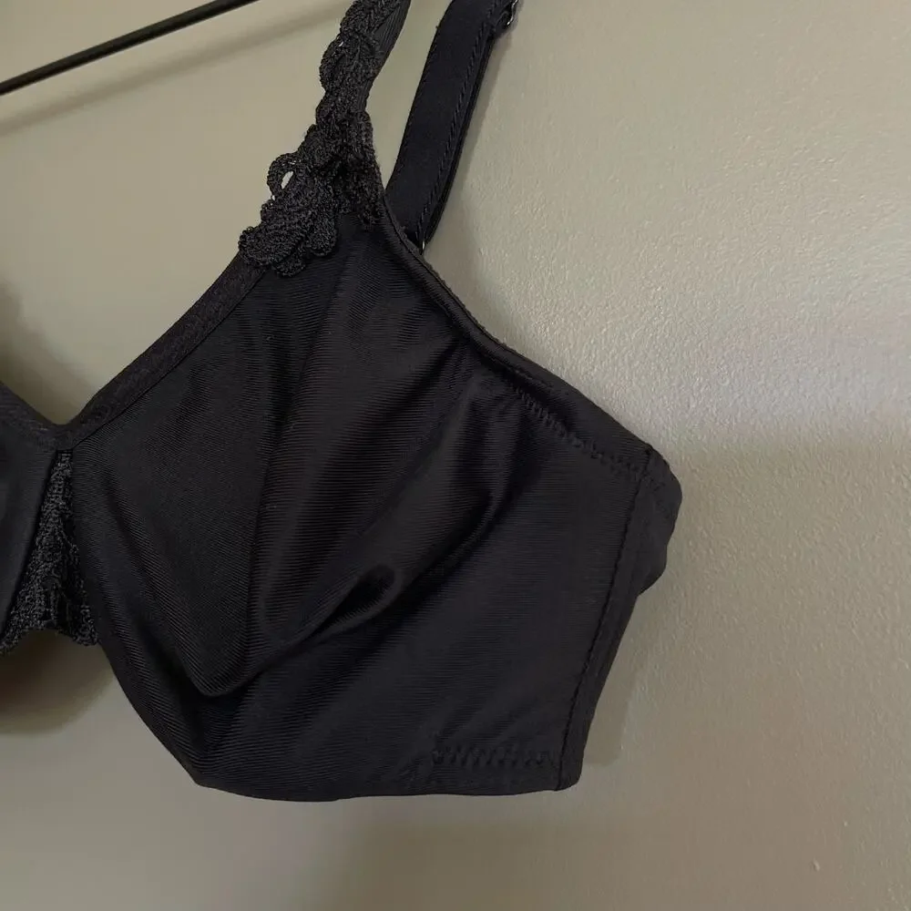 Wacoal Bodysuede Ultra Full Figure Seamless Underwire Bra Black Sz 34C Smoothing